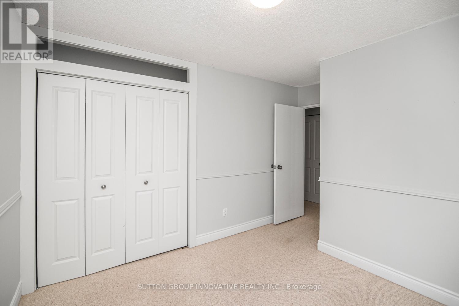 #4 457 WOODVIEW ROAD - 27