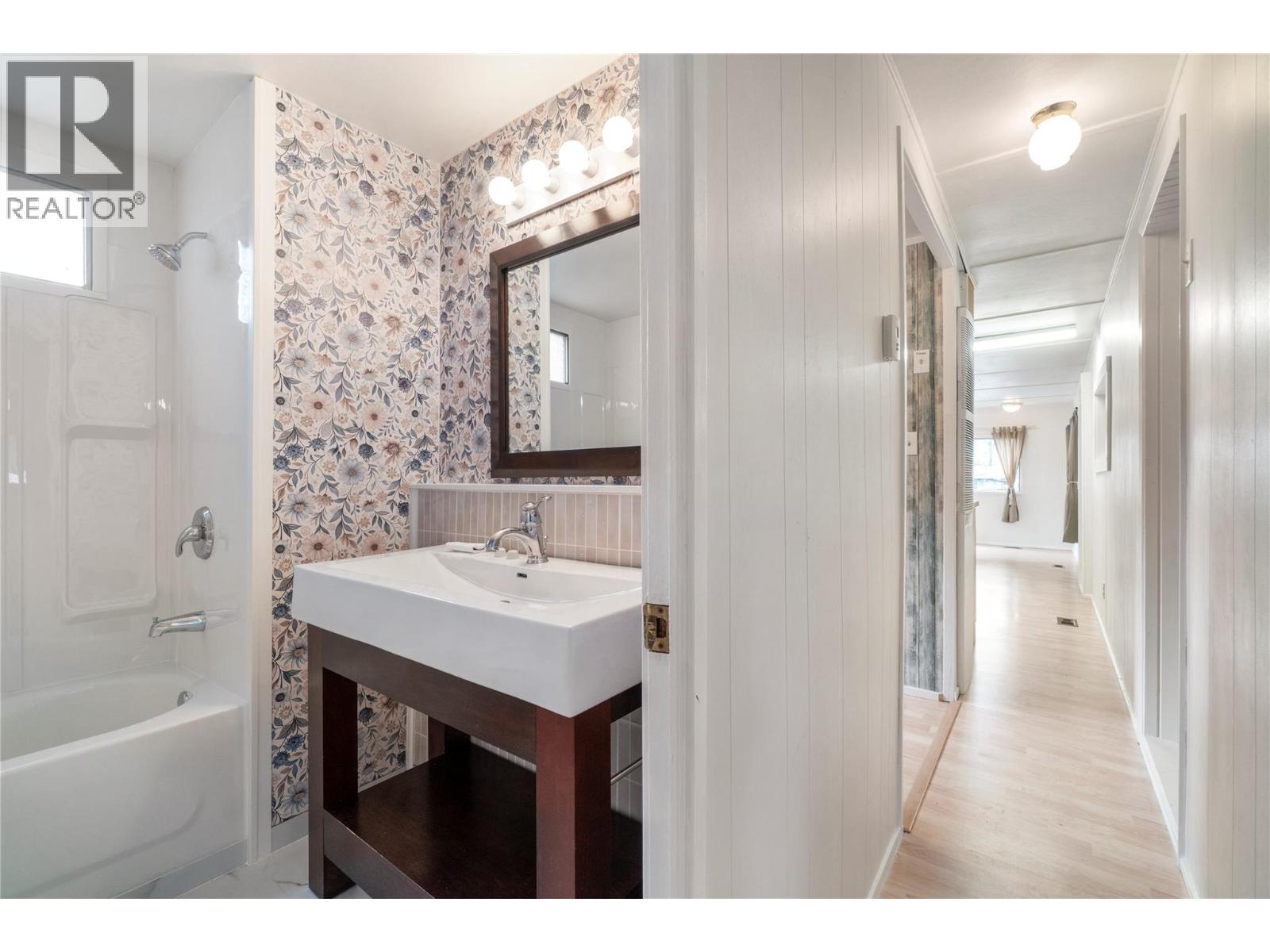 6670 Trans Canada Highway NE Unit# 10, Canoe