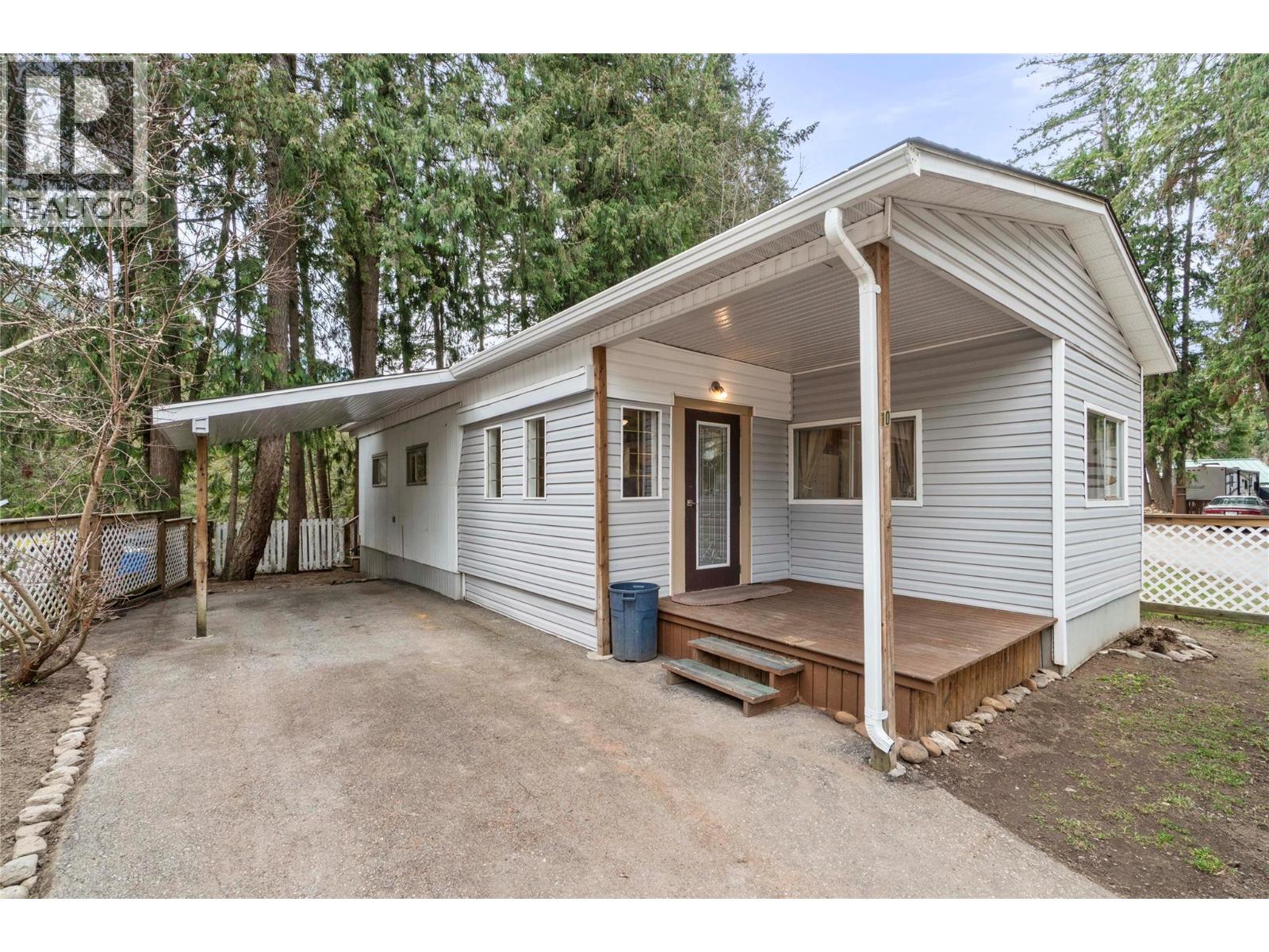 6670 Trans Canada Highway NE Unit# 10, Canoe