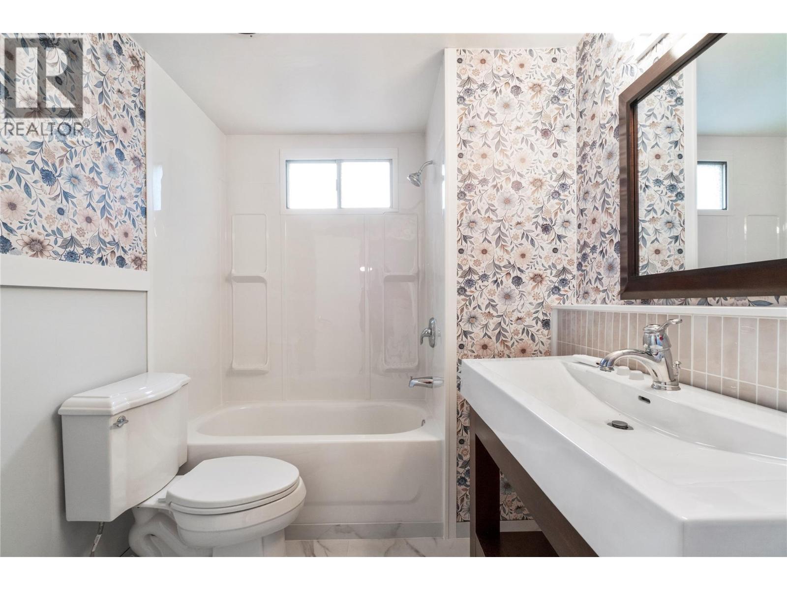 6670 Trans Canada Highway NE Unit# 10, Canoe