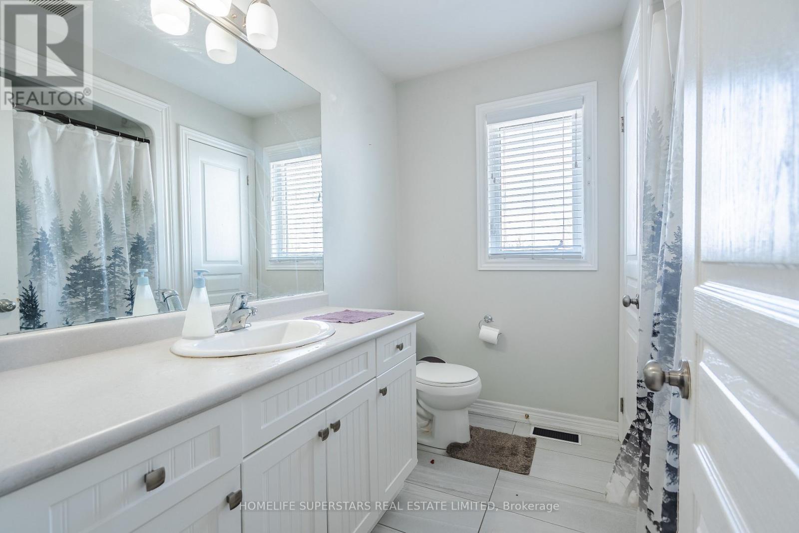 #51 7768 ASCOT CIRCLE - 20