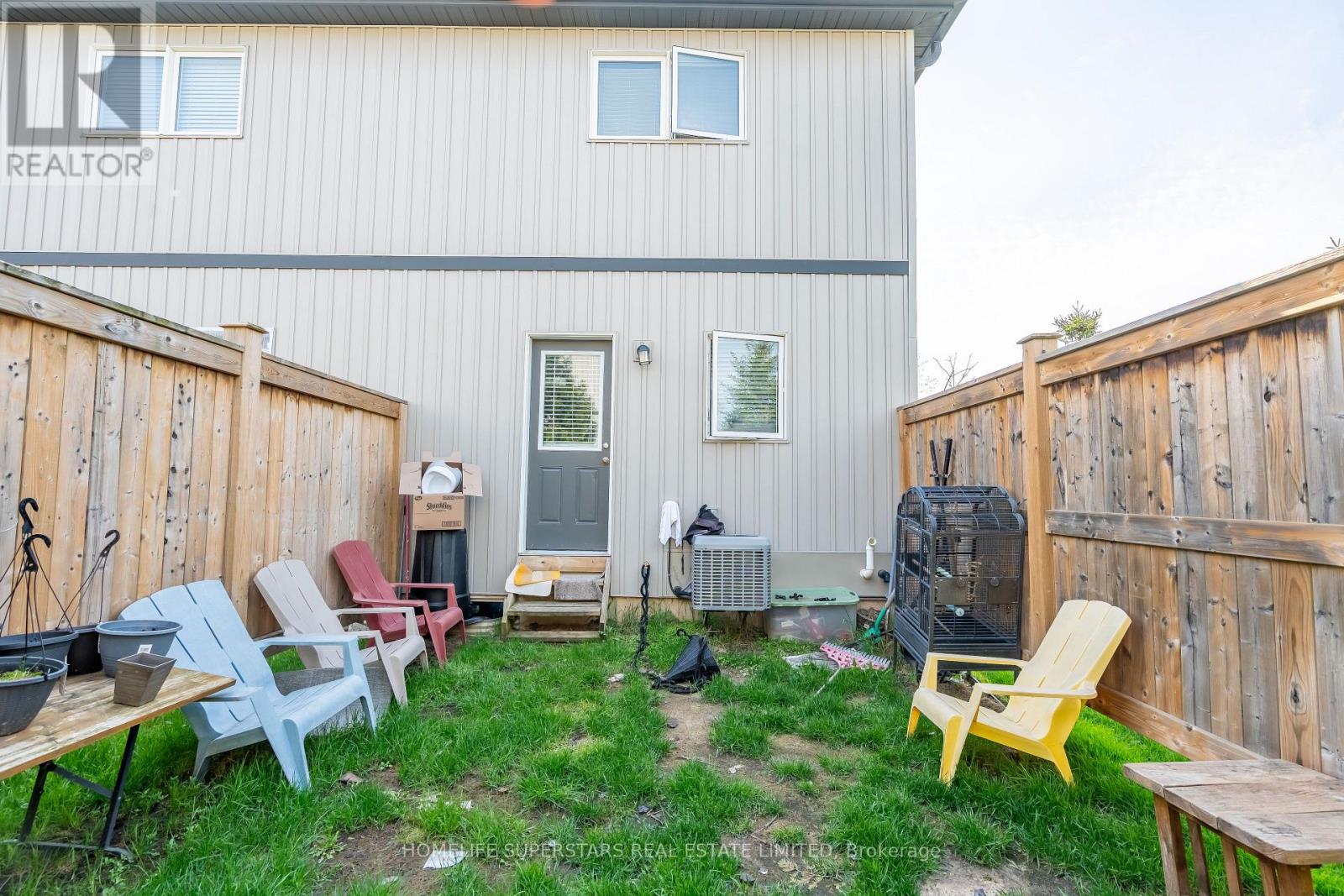 #51 7768 ASCOT CIRCLE - 29