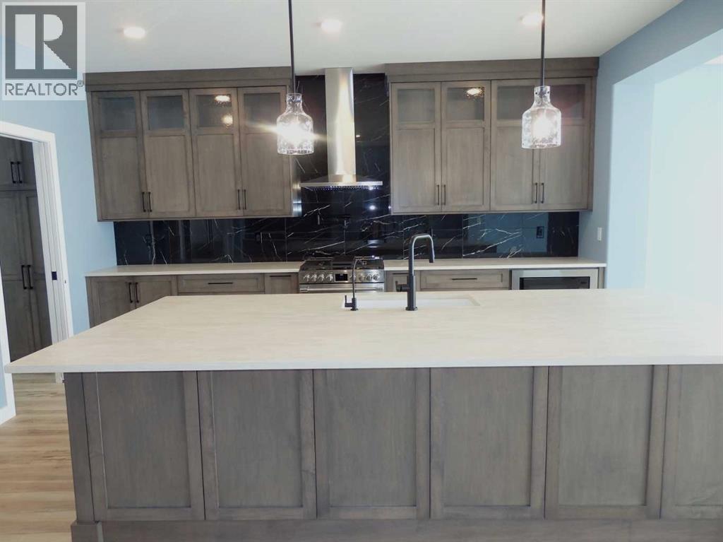 4205 Lakeshore Drive, Sylvan Lake