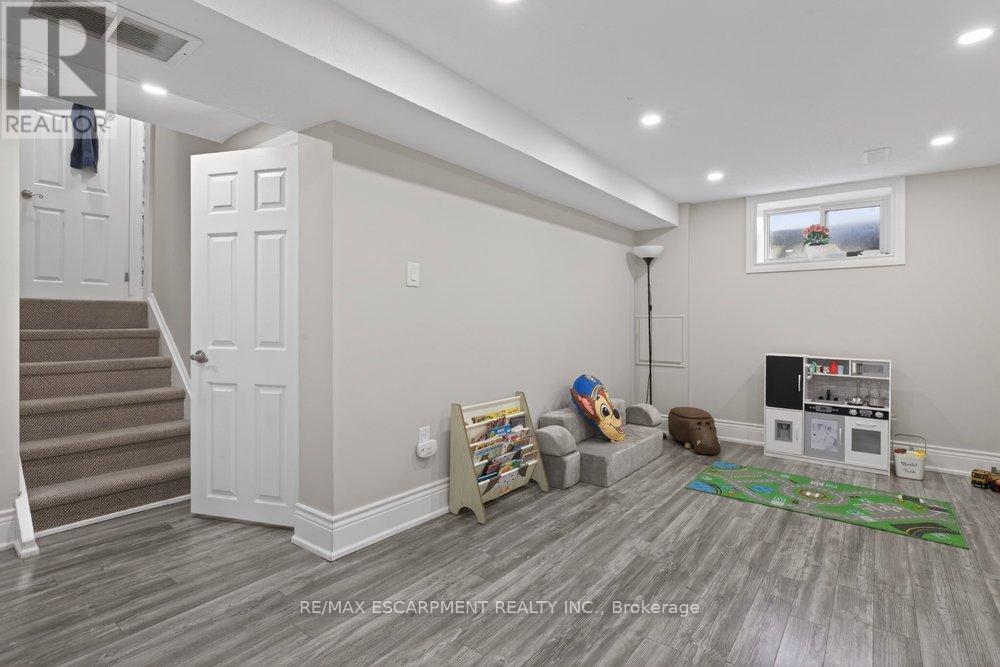 62 PALMER ROAD - 38