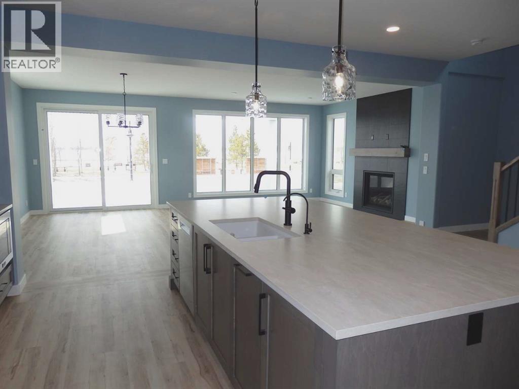 4205 Lakeshore Drive, Sylvan Lake