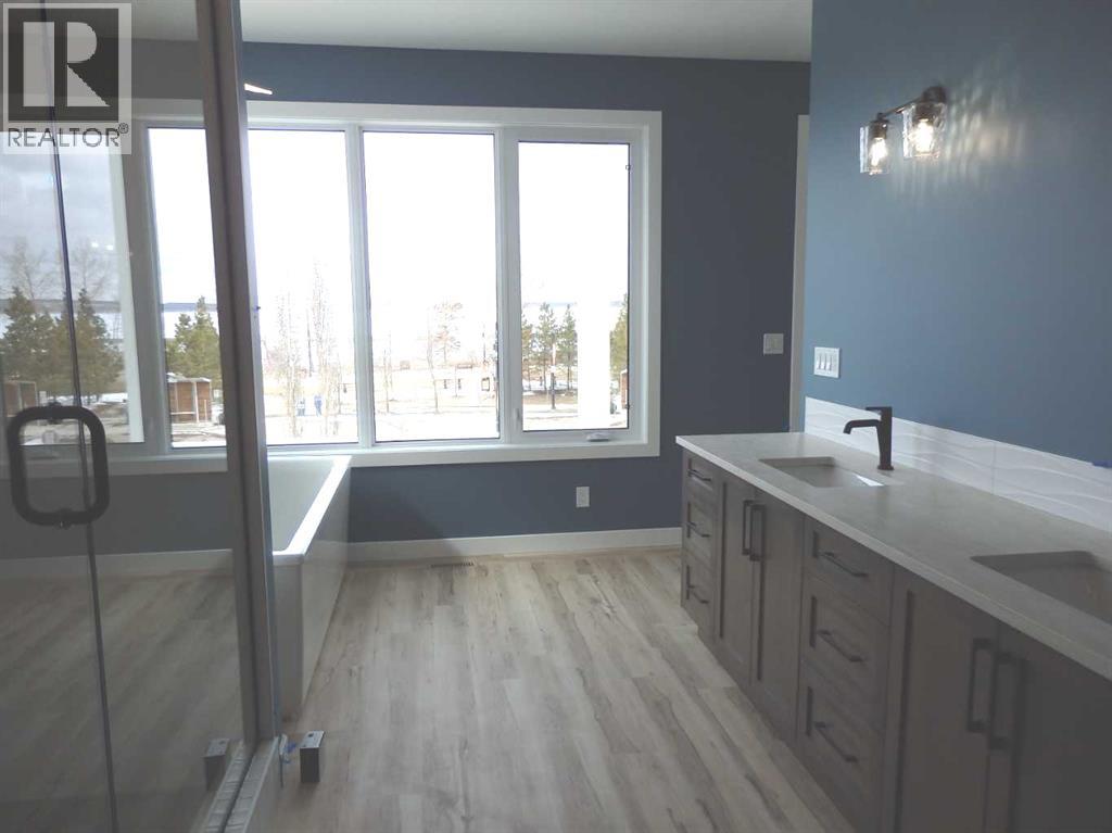 4205 Lakeshore Drive, Sylvan Lake
