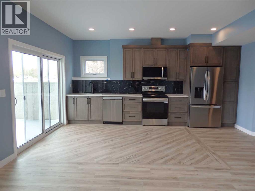 4205 Lakeshore Drive, Sylvan Lake
