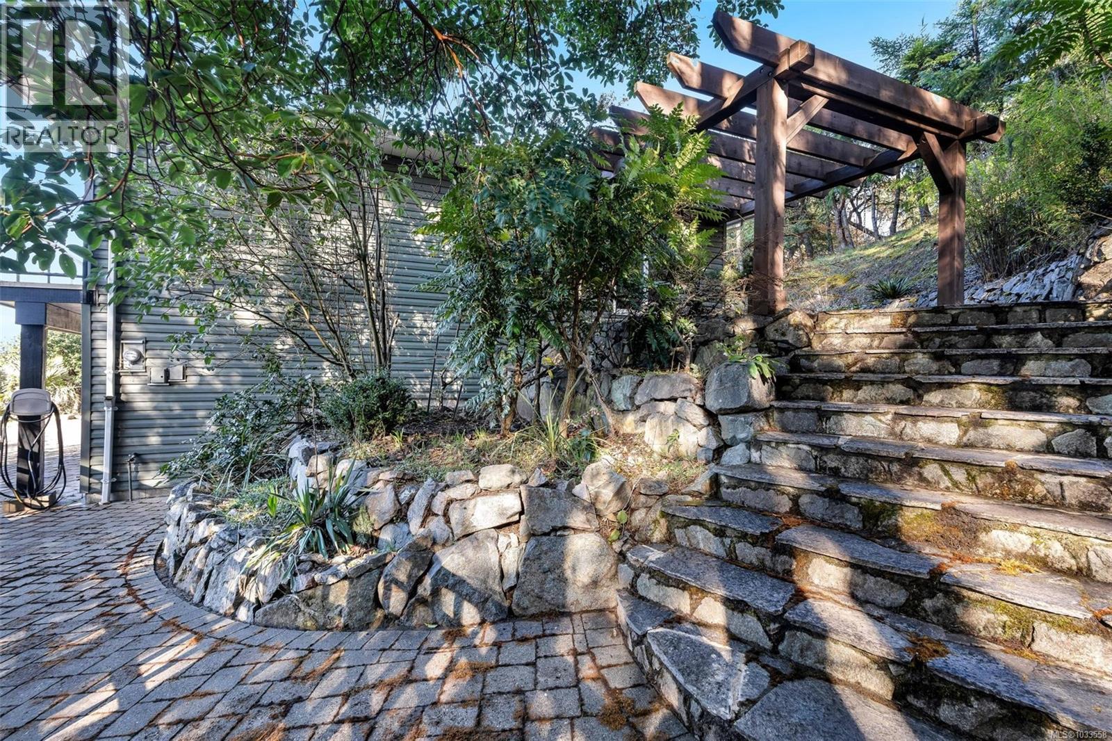 1158 Kathleen Dr - 61