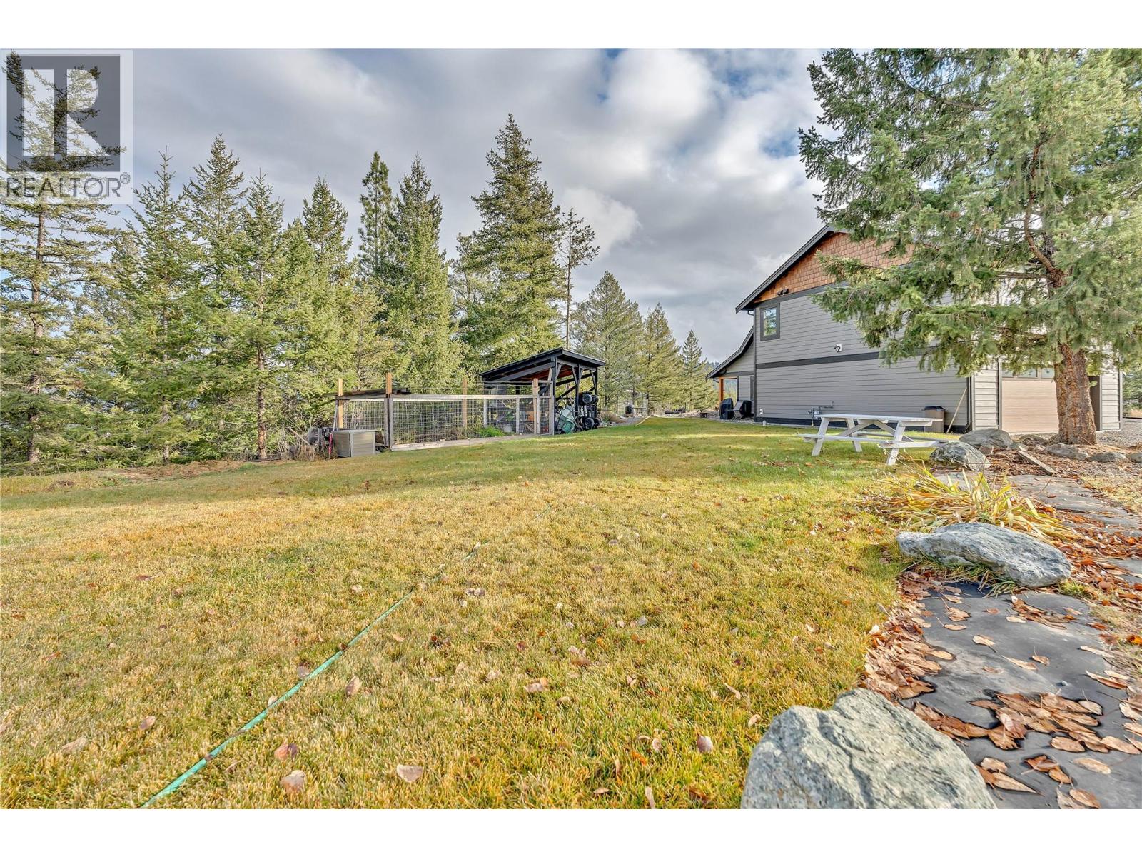 3-640 HWY 3, Princeton