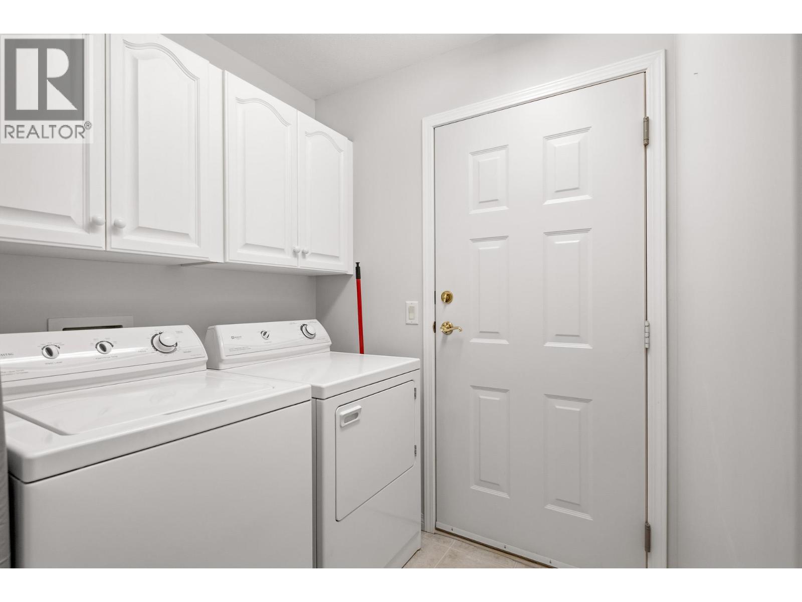 111 1330 Ridgeway Drive, Kelowna