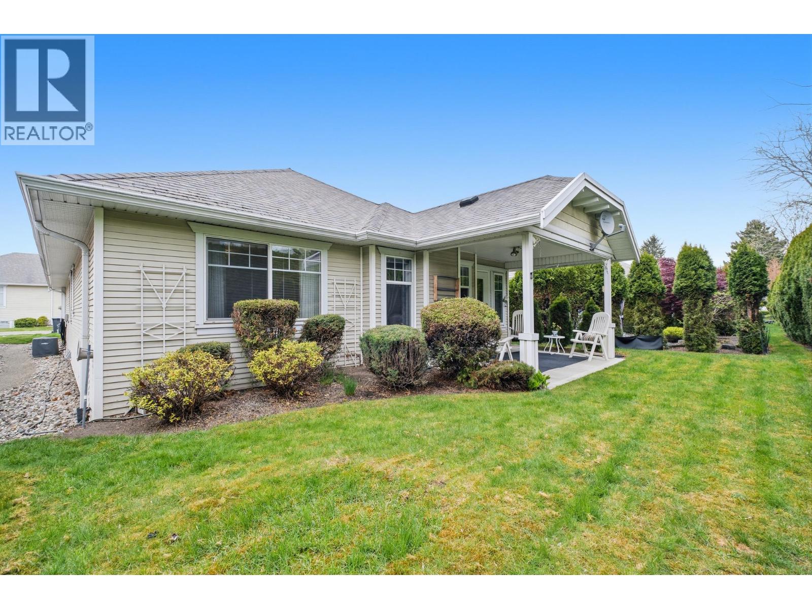 111 1330 Ridgeway Drive, Kelowna