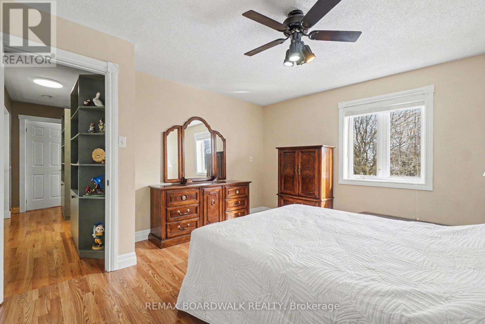 32 FAUCHER BOULEVARD - 22