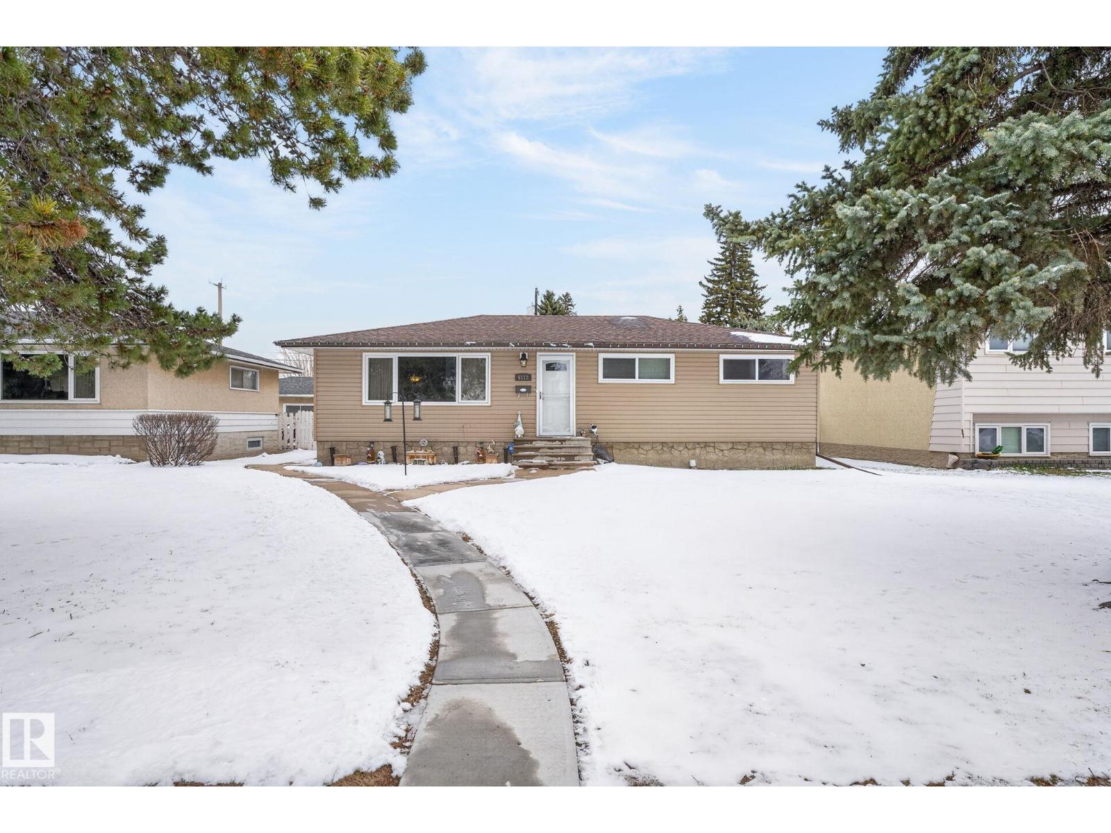 9112 130 AV NW, Edmonton