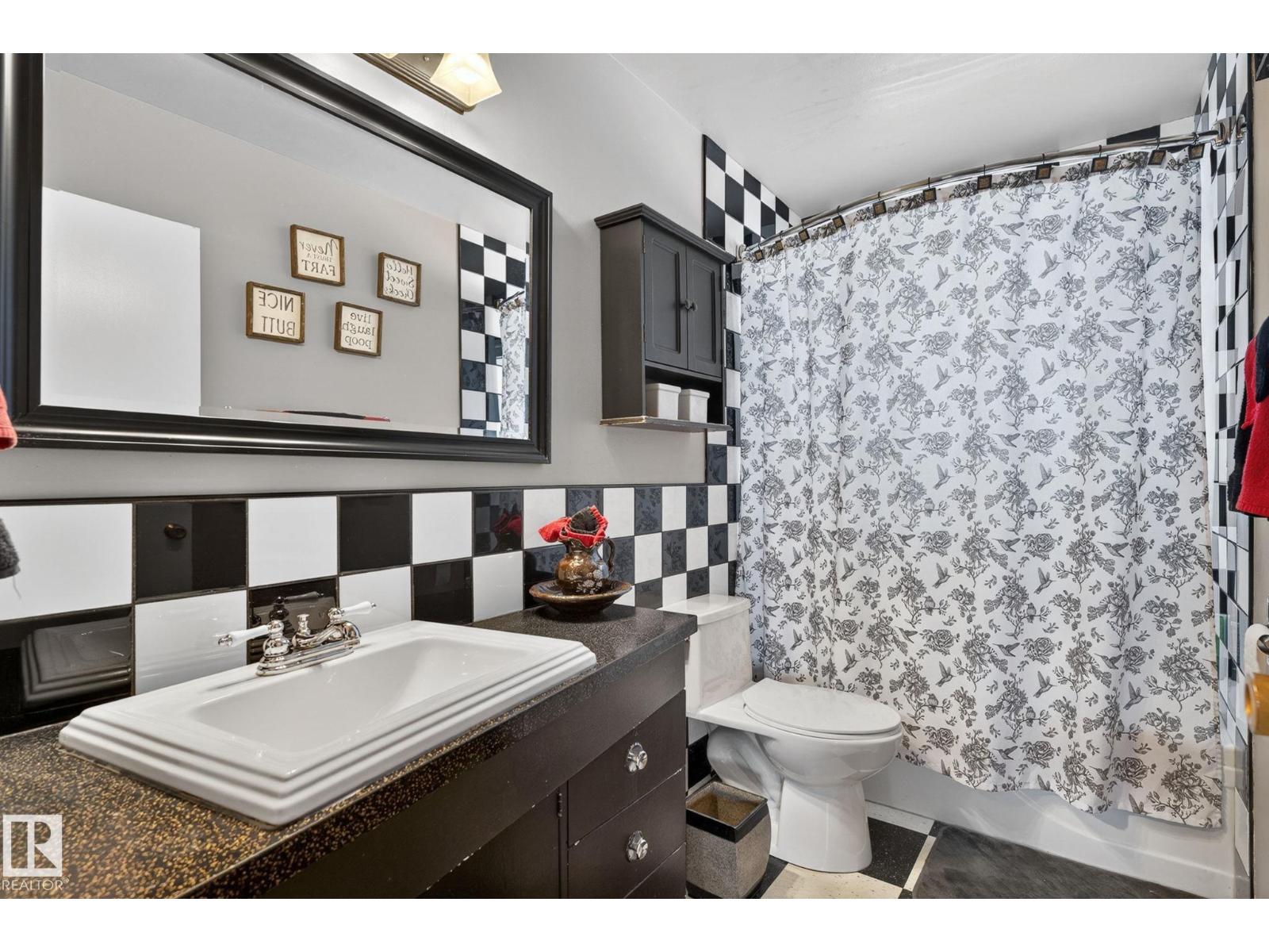 9112 130 AV NW, Edmonton