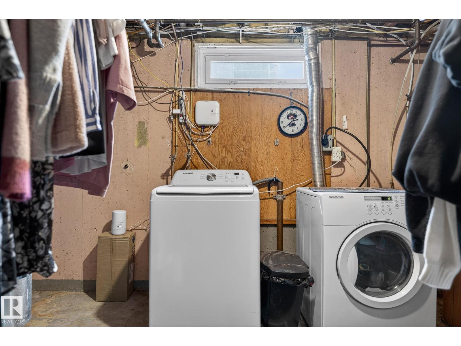 9112 130 AV NW, Edmonton