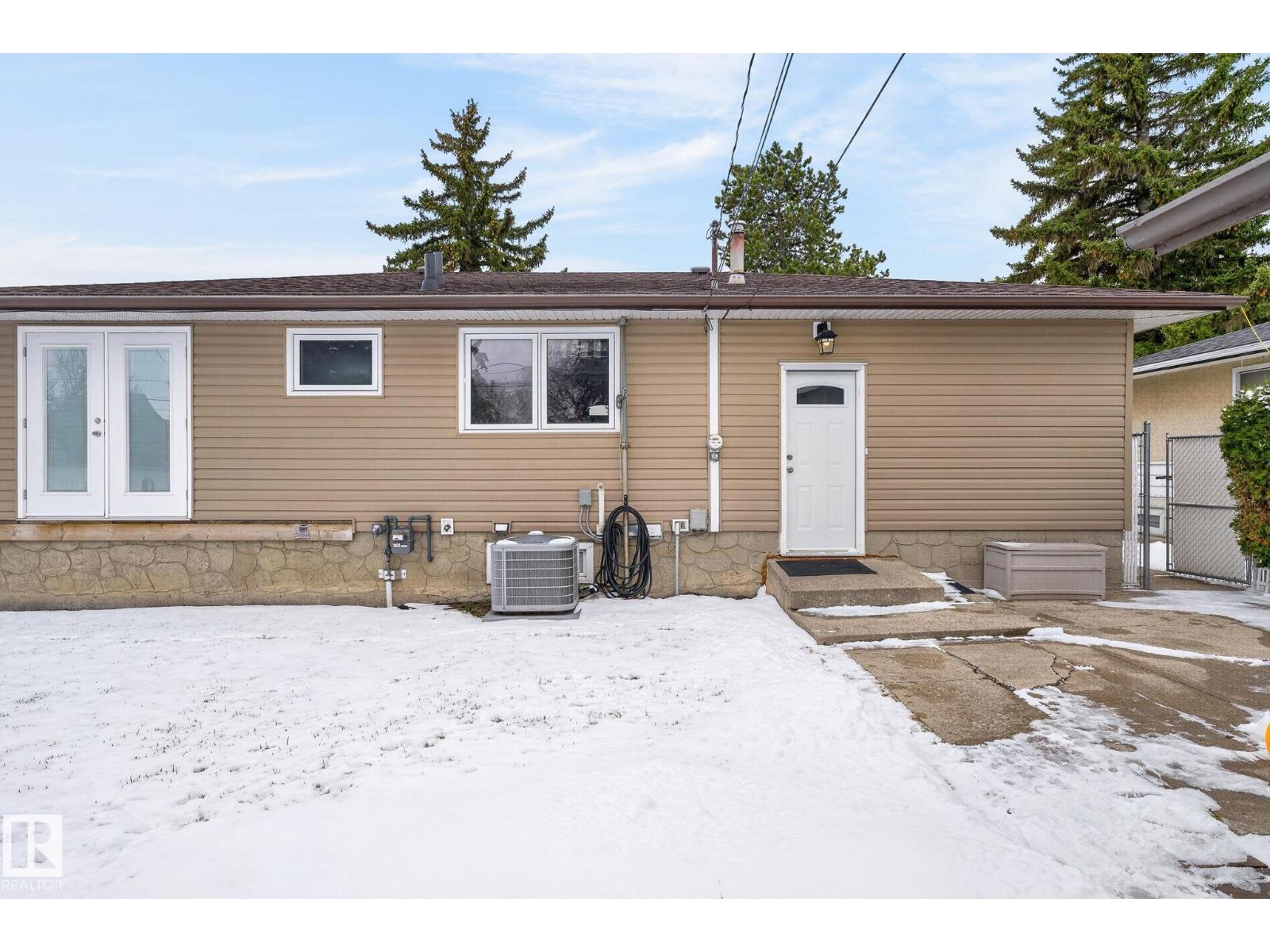 9112 130 AV NW, Edmonton