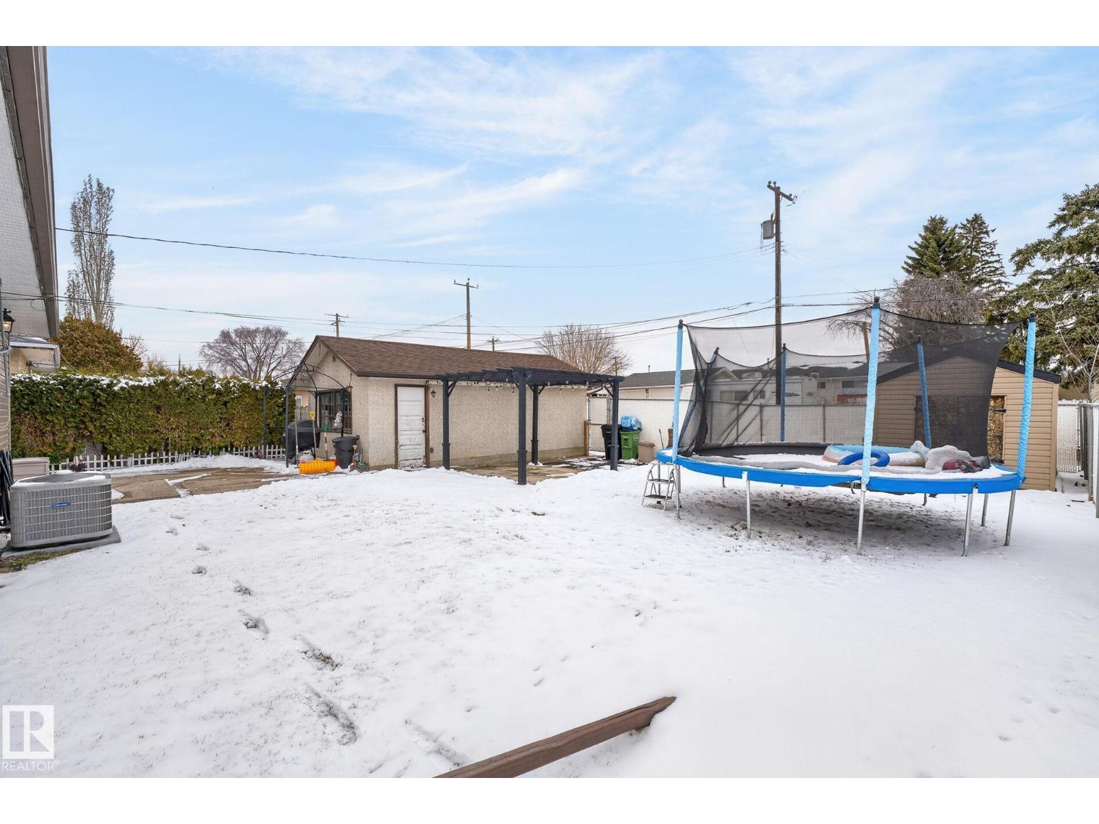 9112 130 AV NW, Edmonton