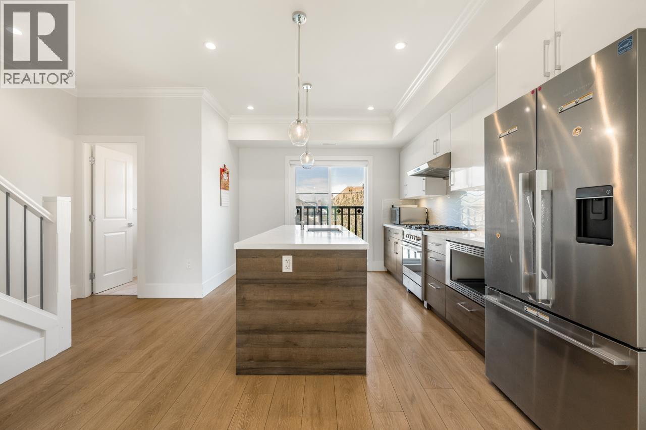 #17-9211 MCKIM Way, Richmond