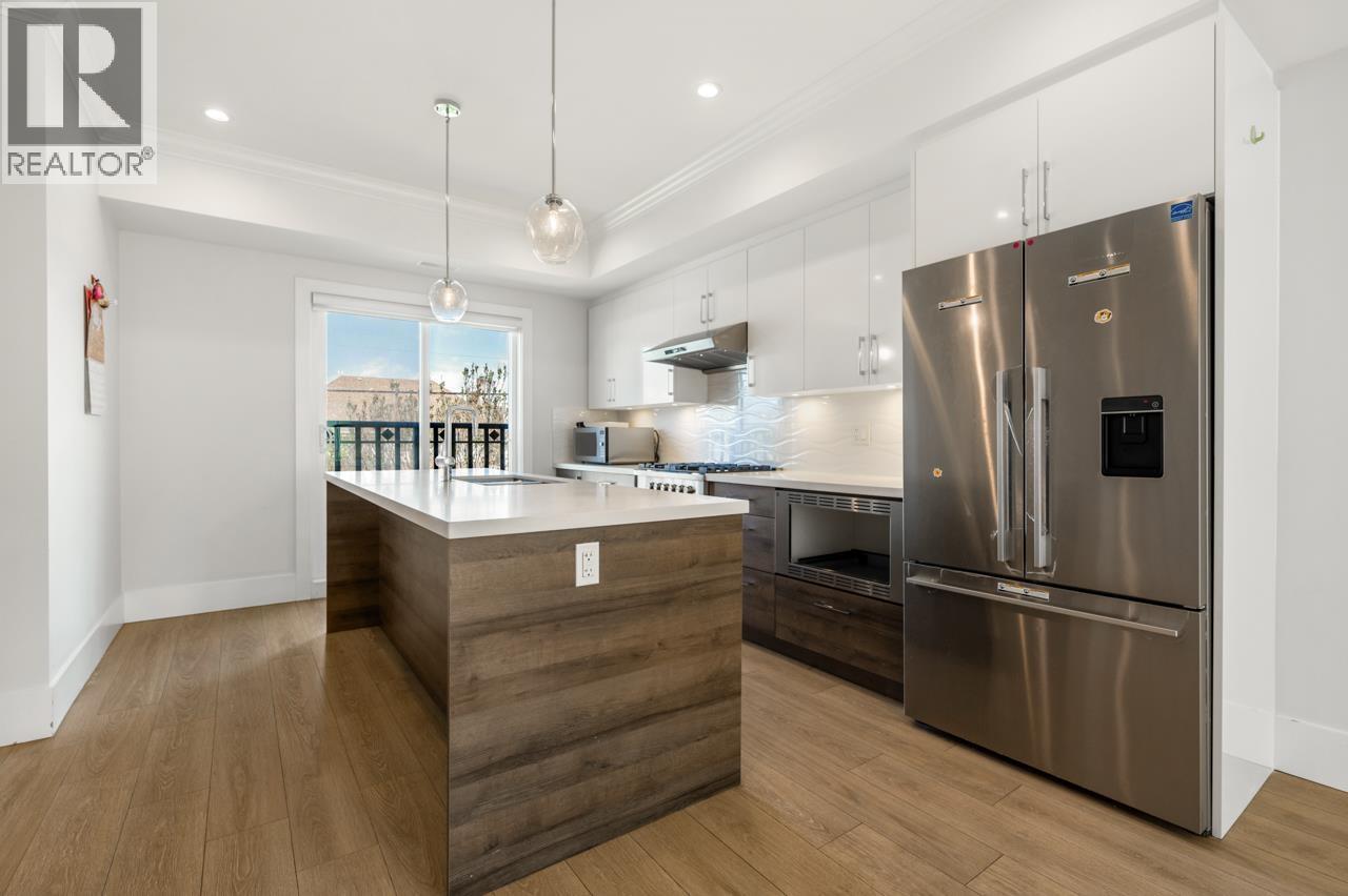 #17-9211 MCKIM Way, Richmond