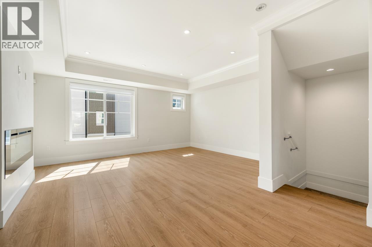 #17-9211 MCKIM Way, Richmond