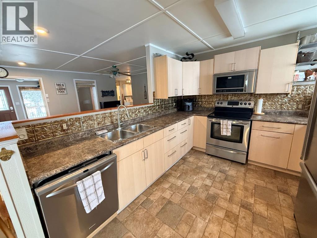 1313 Kewatin - 14