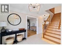 22 Emma Court, photo 4