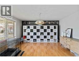 22 Emma Court, photo 5