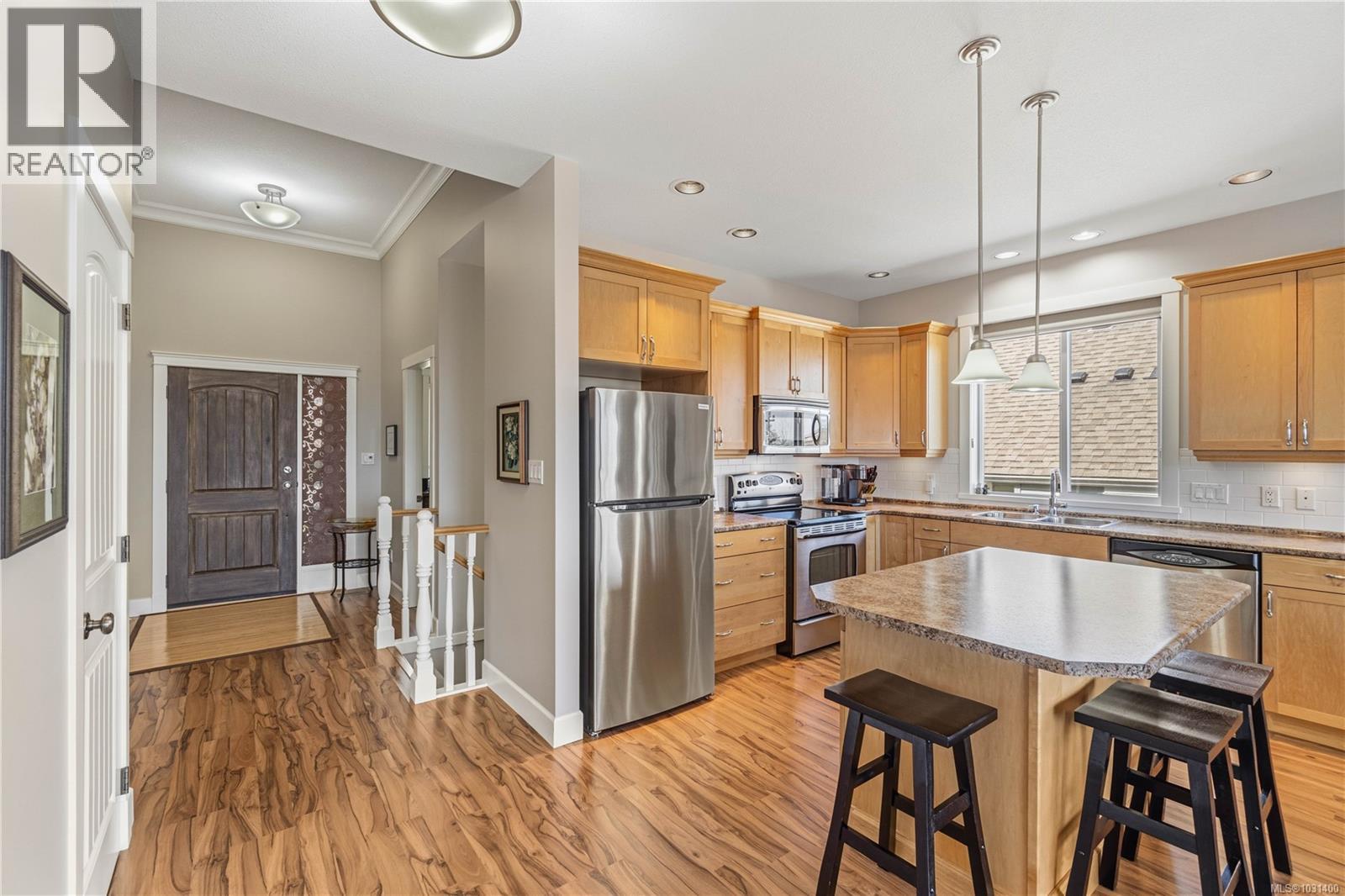 505 Hall Rd, Ladysmith