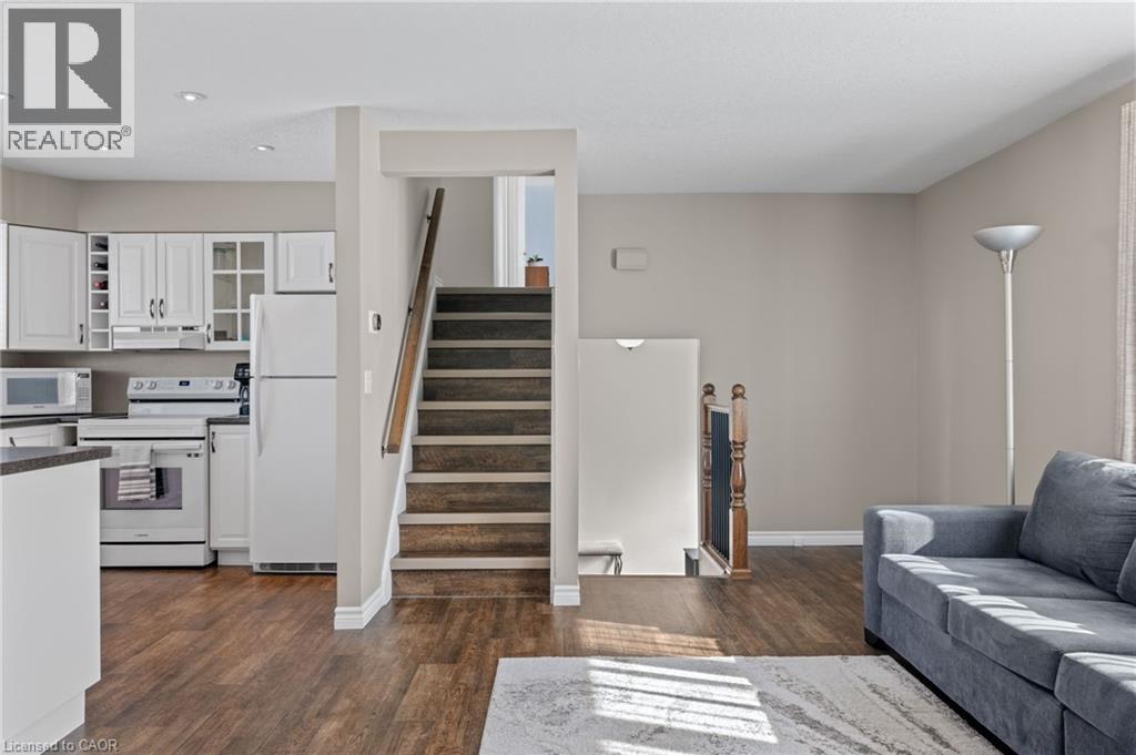 218 ARRIS Crescent — photo 9