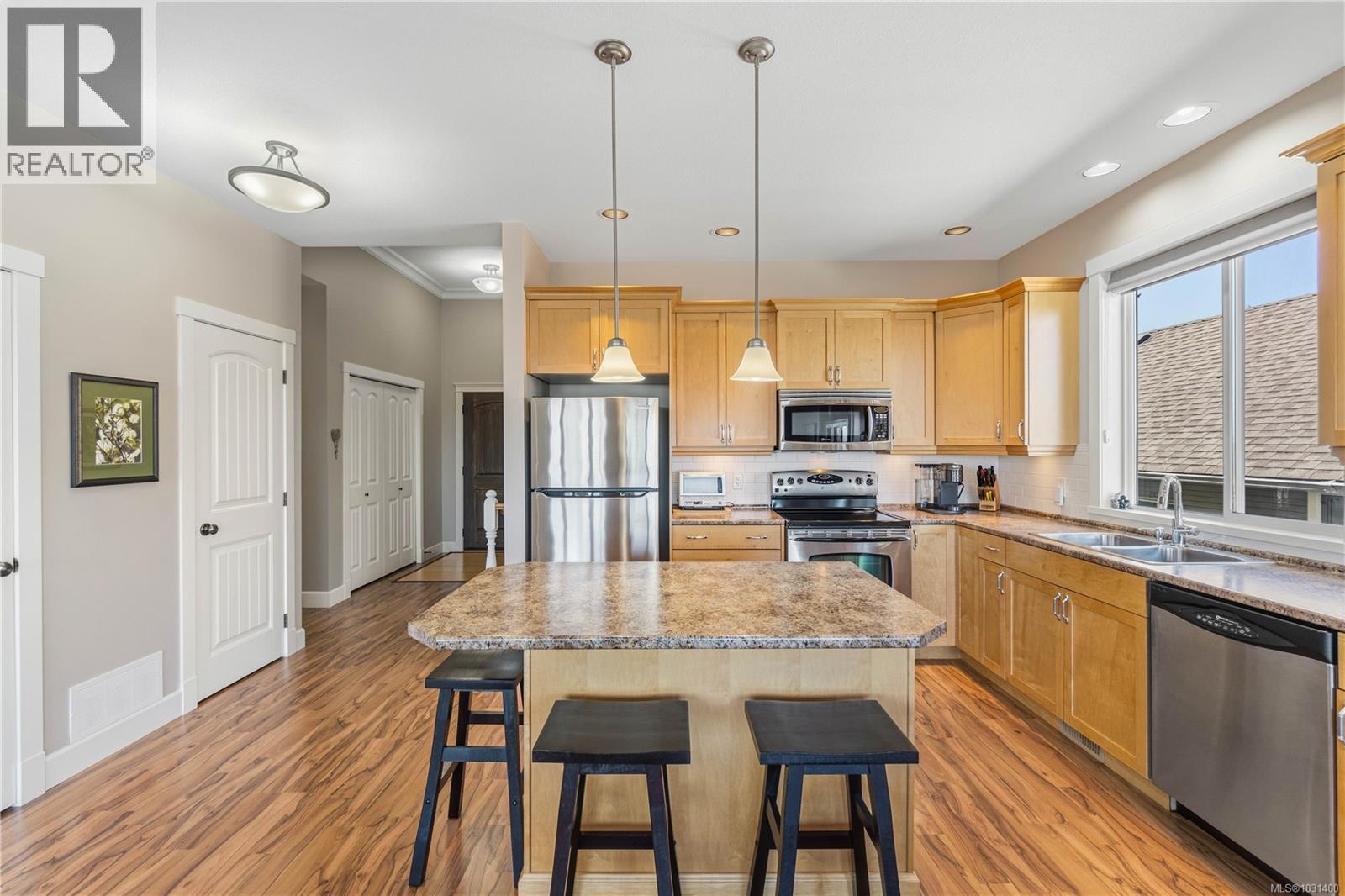 505 Hall Rd, Ladysmith