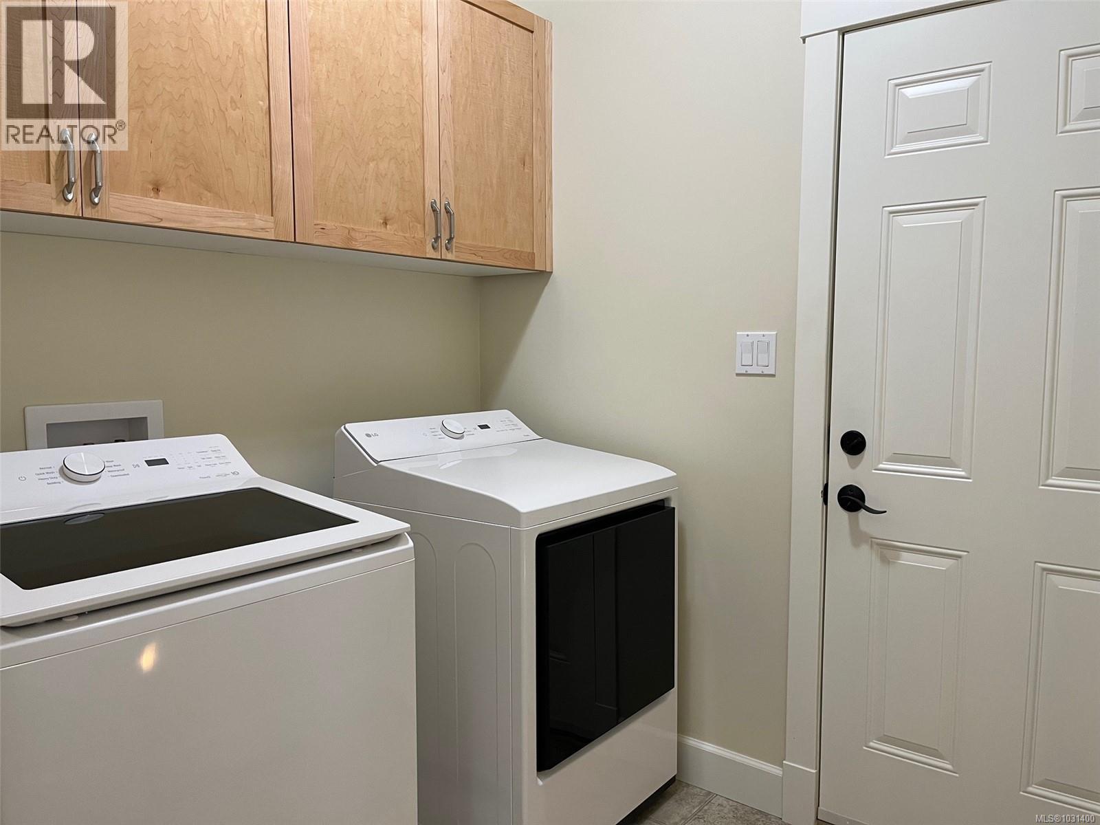505 Hall Rd, Ladysmith