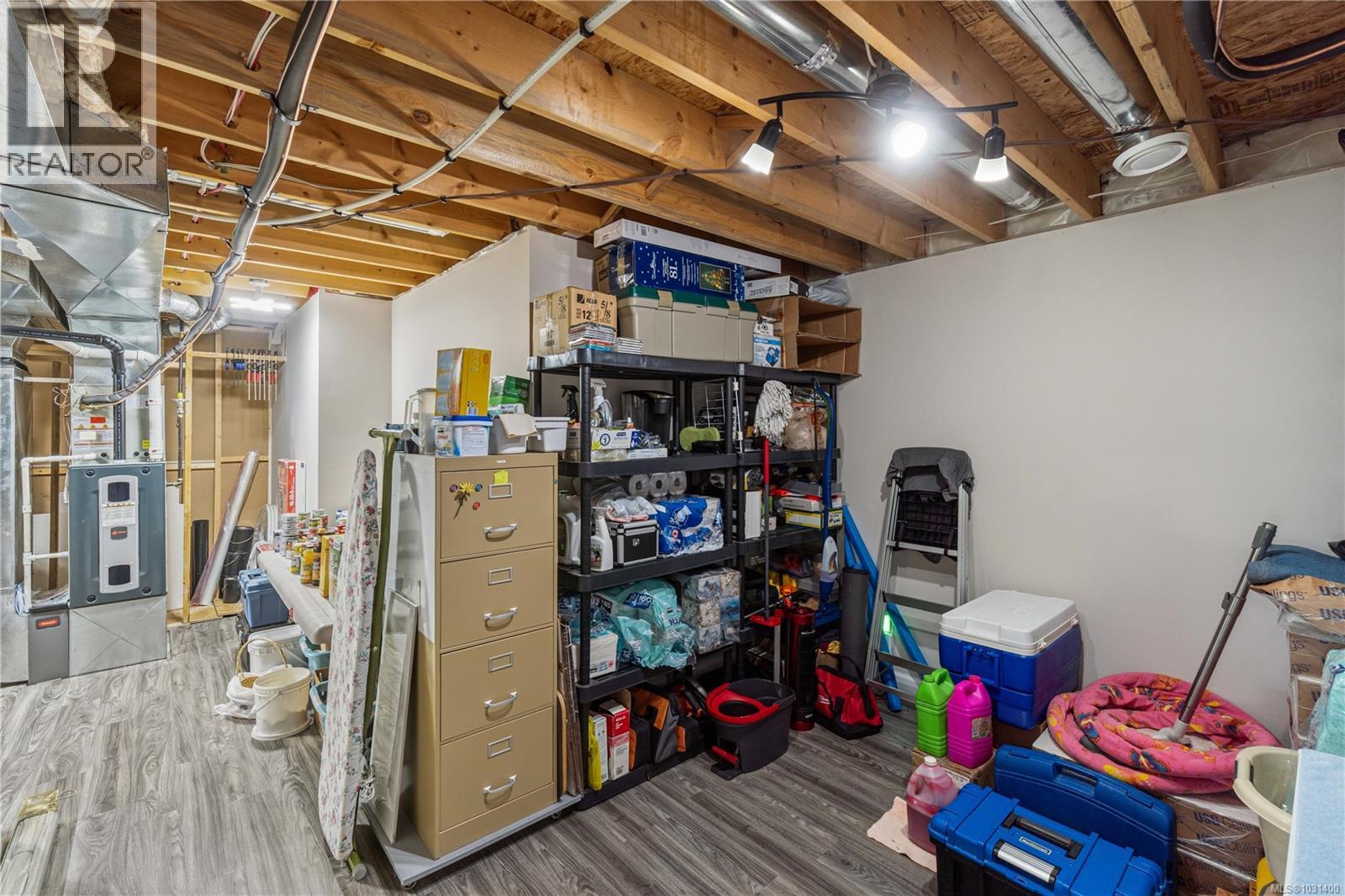 505 Hall Rd, Ladysmith