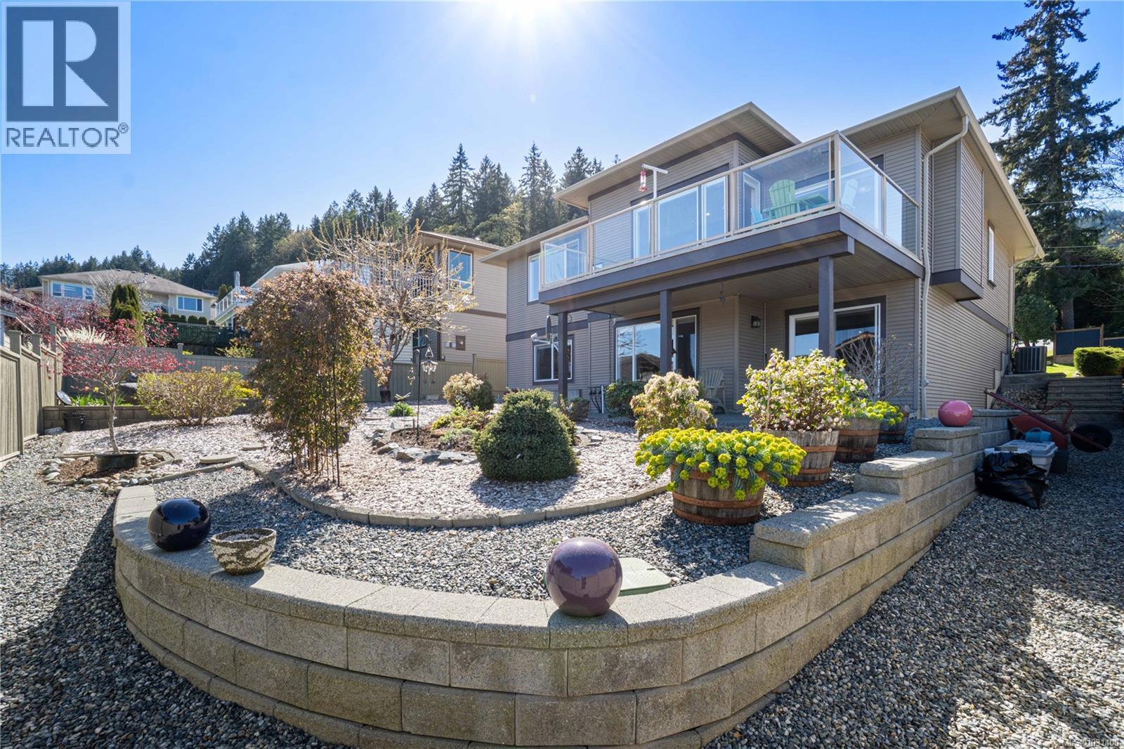 505 Hall Rd, Ladysmith