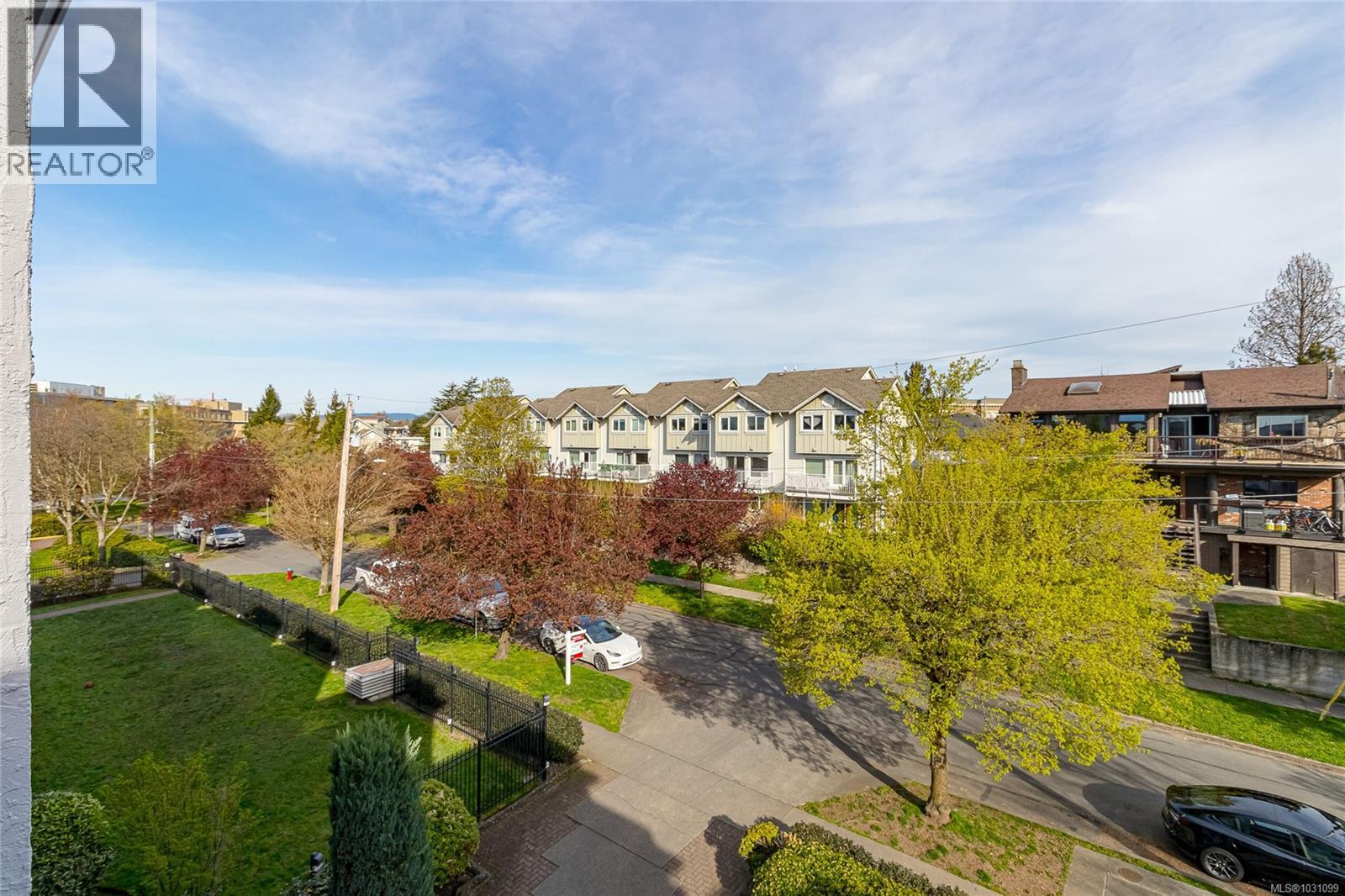 409 545 Manchester Road, Victoria