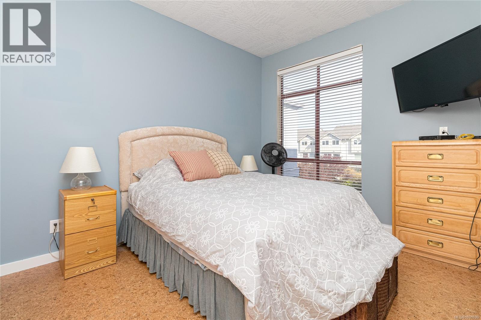 #409 545 Manchester Rd - 17