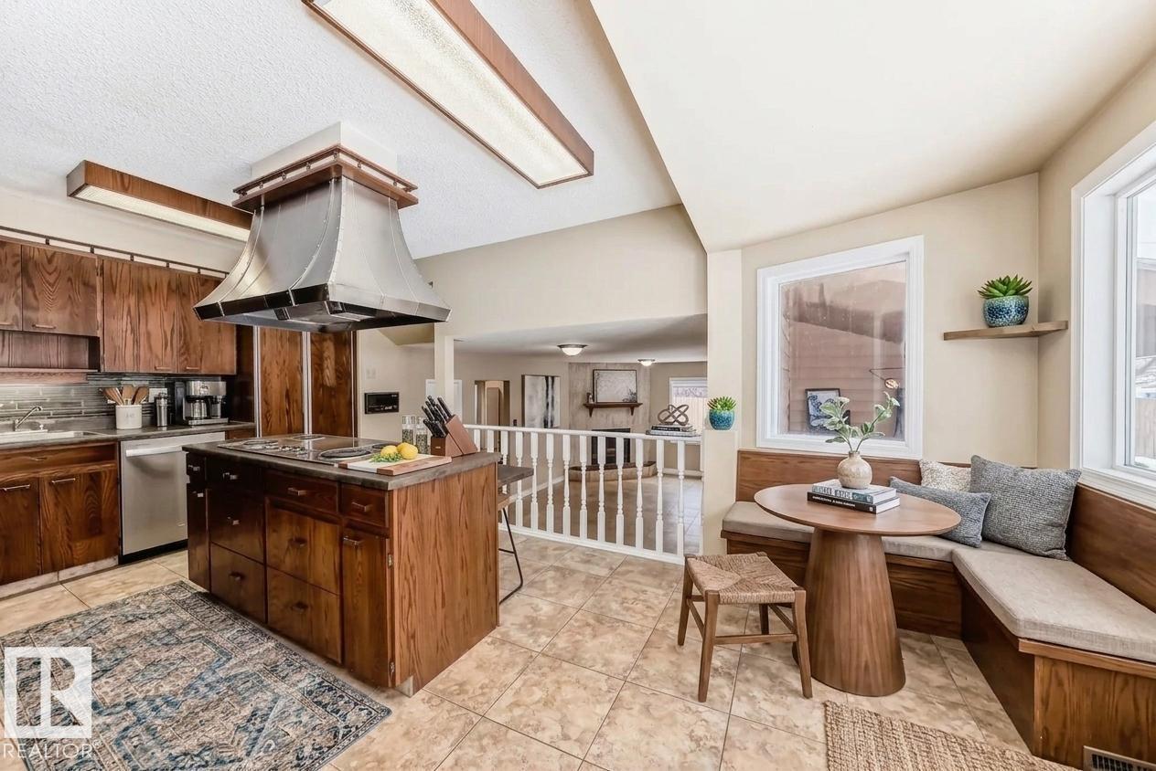 38 Lancaster CR, St. Albert