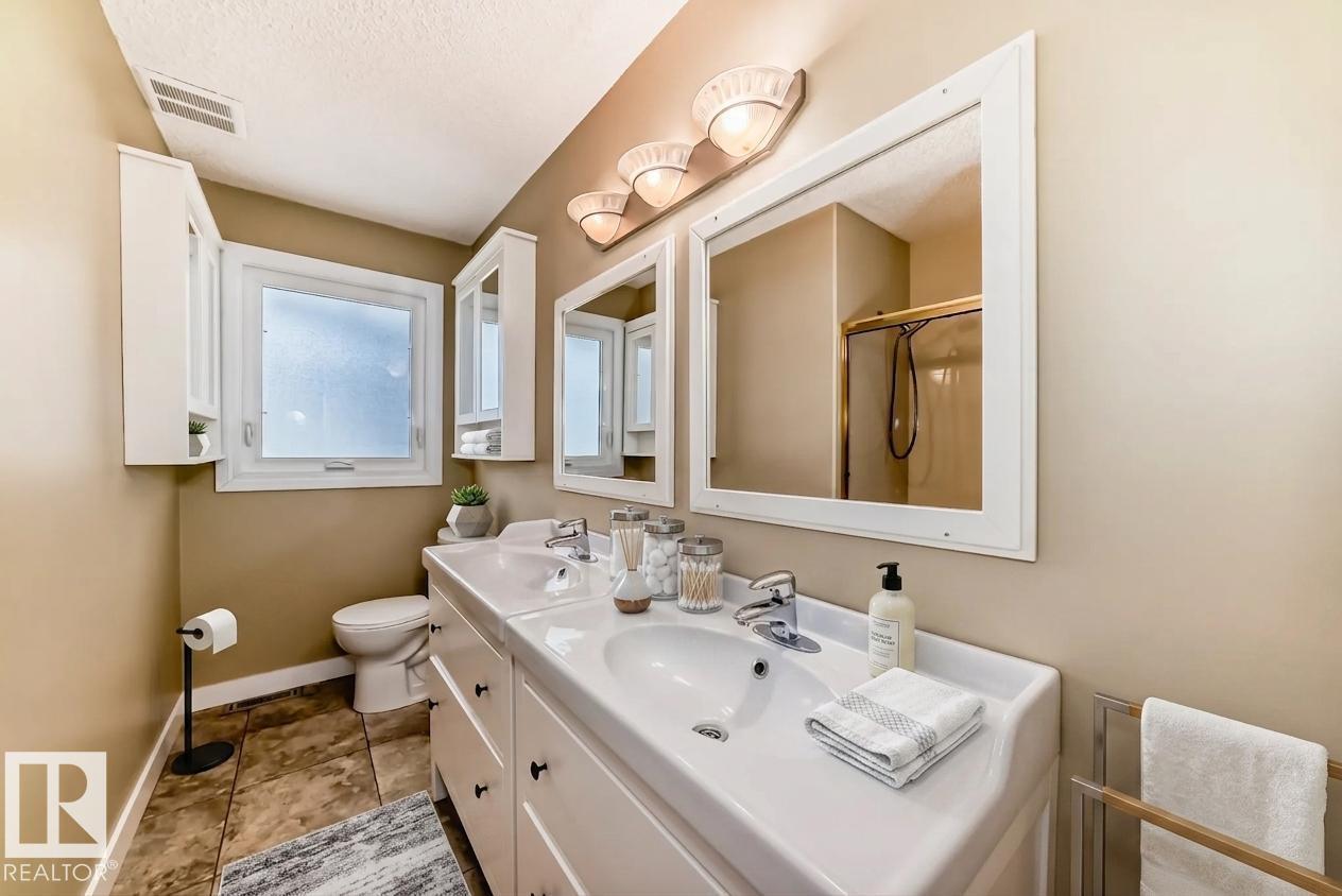 38 Lancaster CR, St. Albert