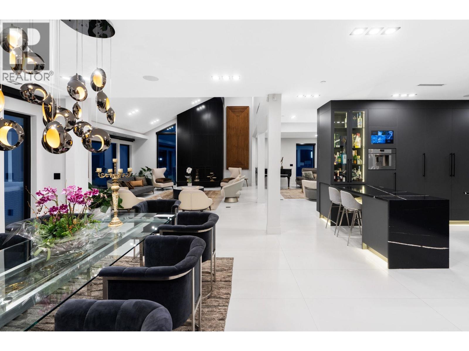 1110 HILLSIDE ROAD, West Vancouver