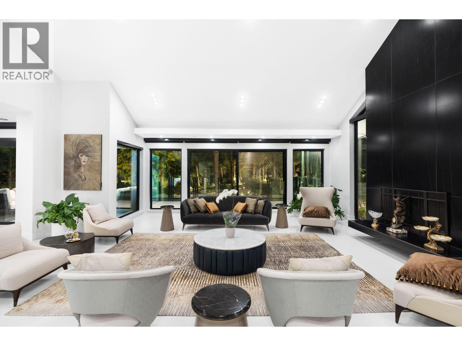 1110 HILLSIDE ROAD, West Vancouver