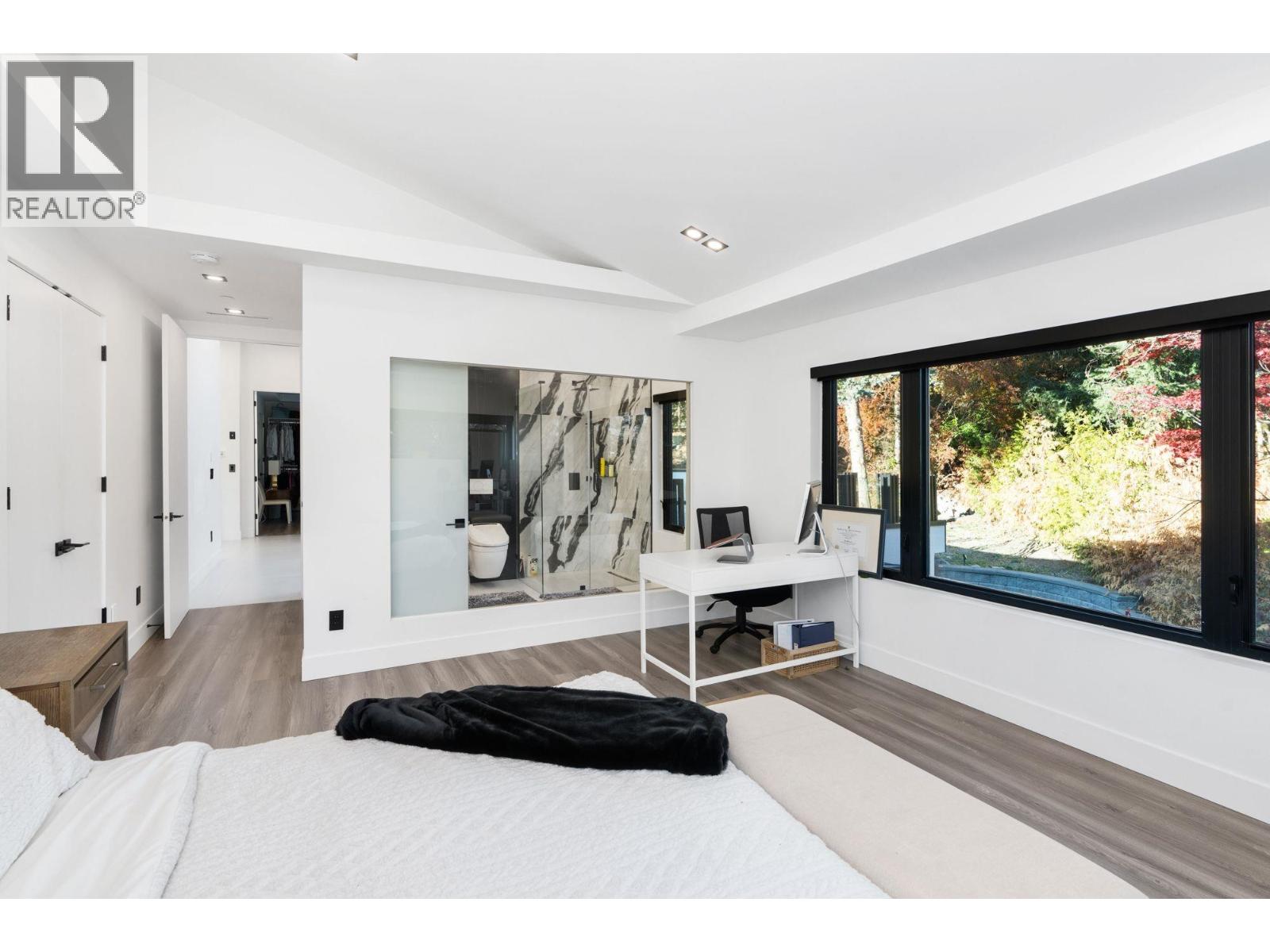 1110 HILLSIDE ROAD, West Vancouver