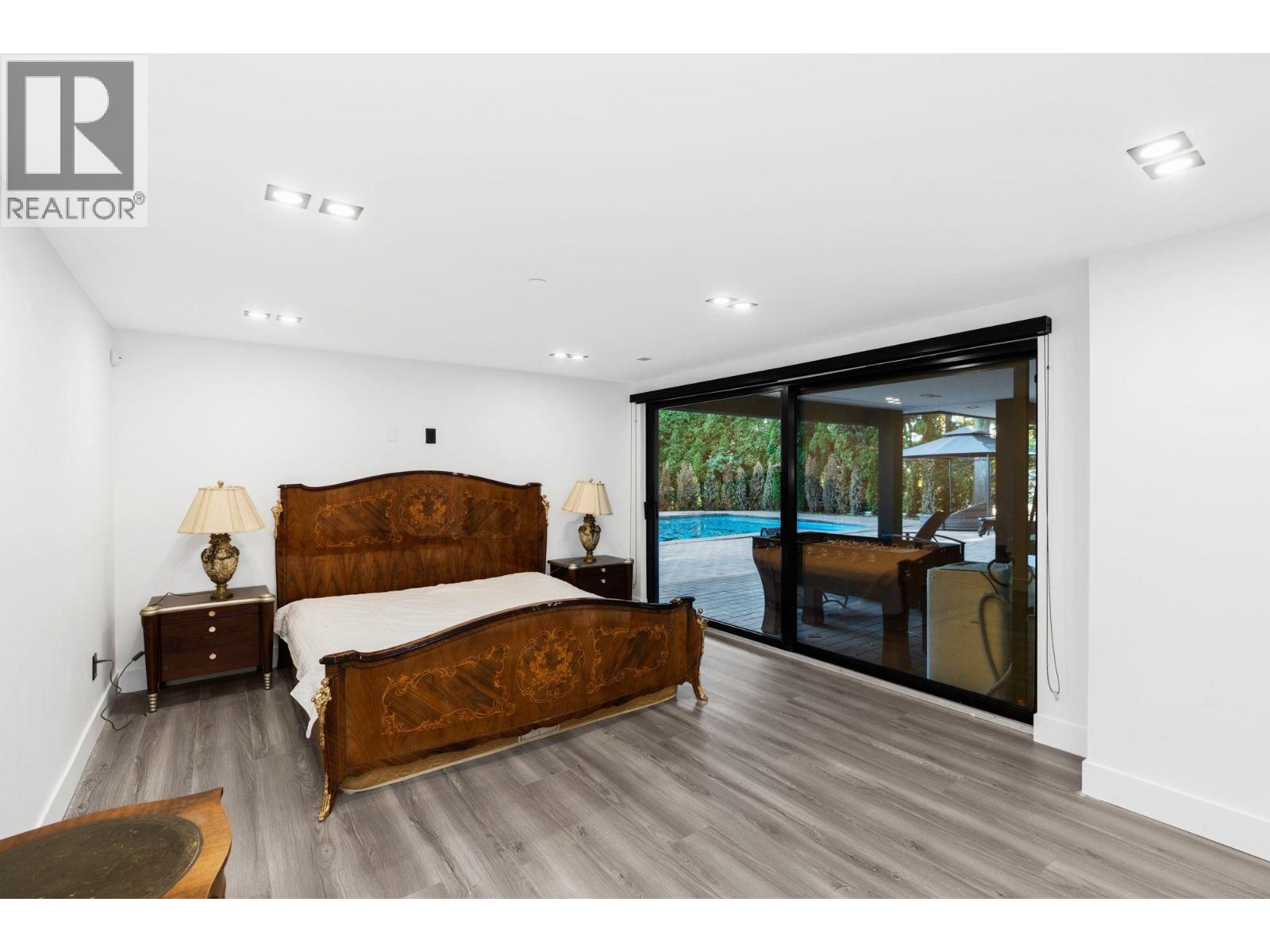 1110 HILLSIDE ROAD, West Vancouver