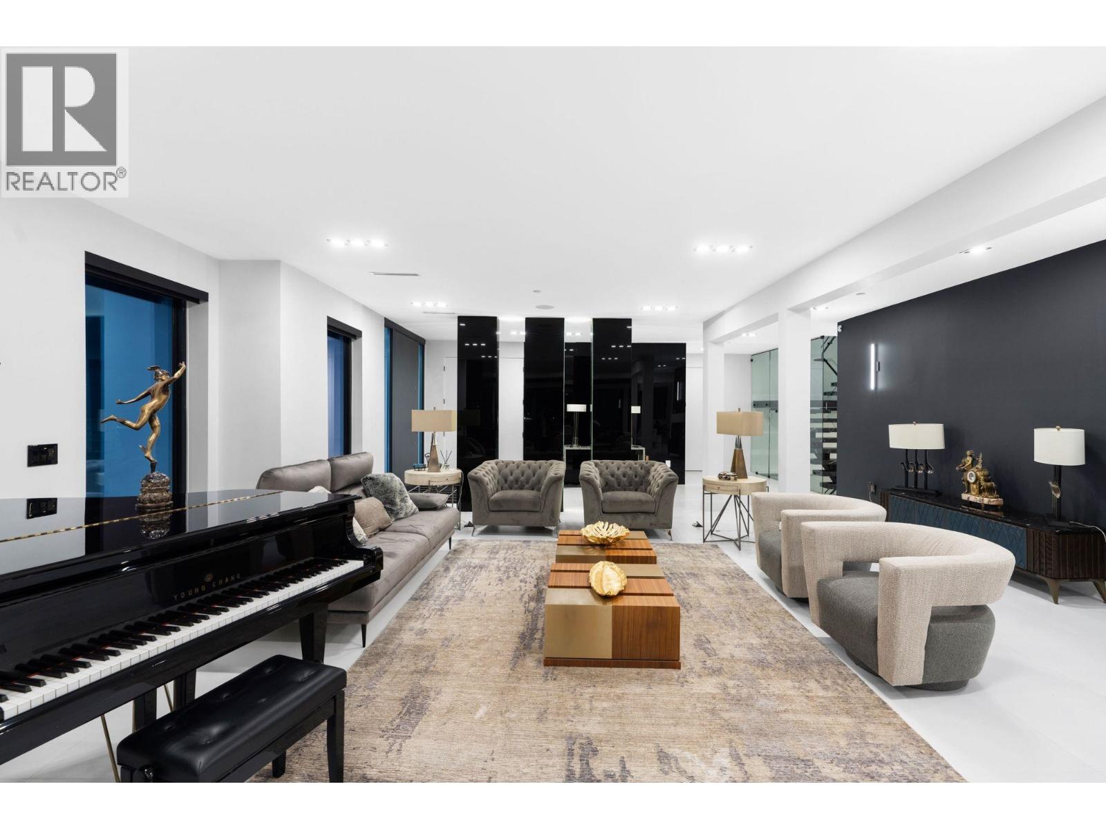 1110 HILLSIDE ROAD, West Vancouver