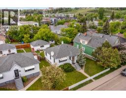 4pc Bathroom - 922 2 Avenue Nw, Calgary, AB T2N0E6 Photo 10