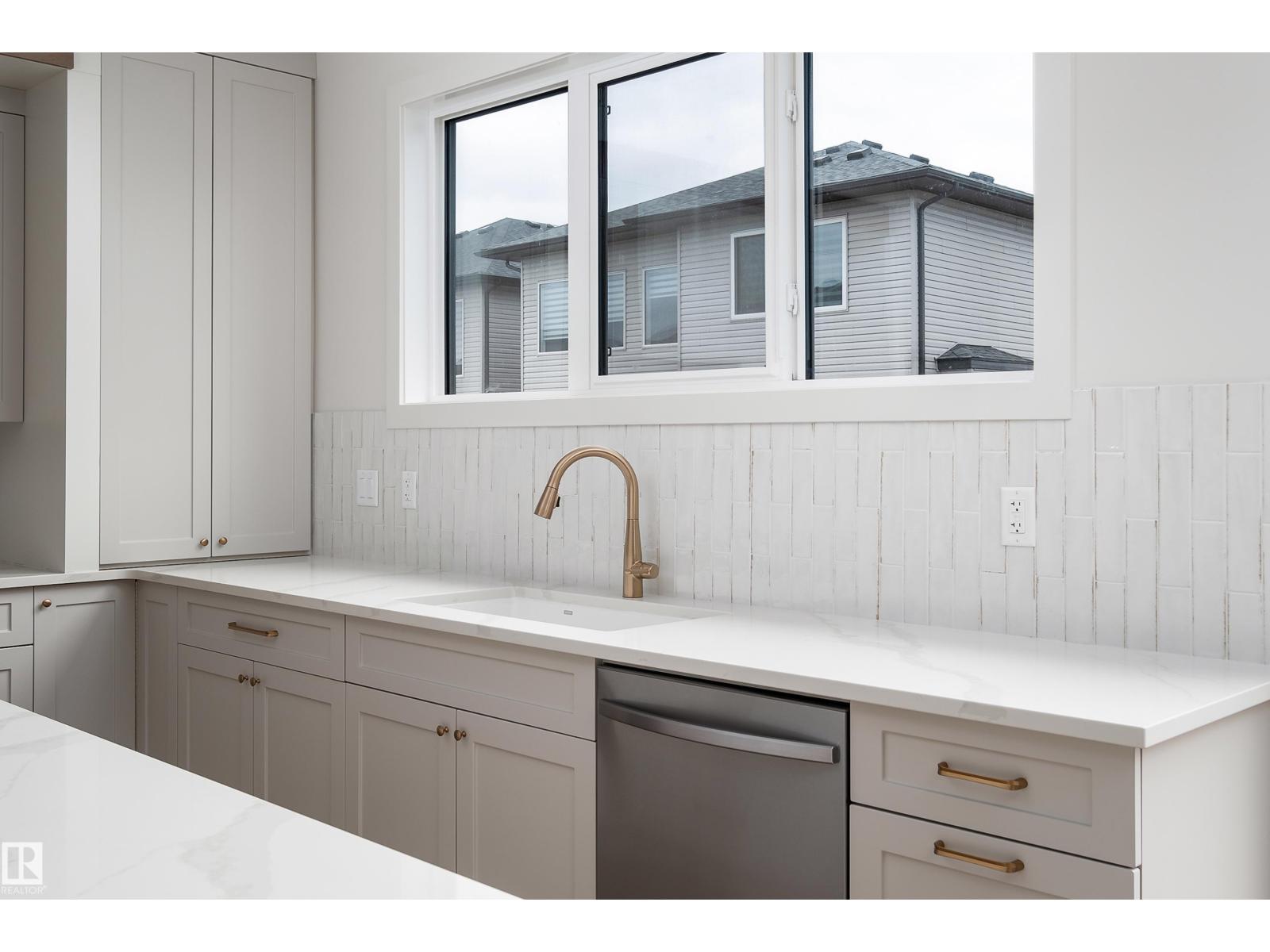 8 DARBY CR, Spruce Grove