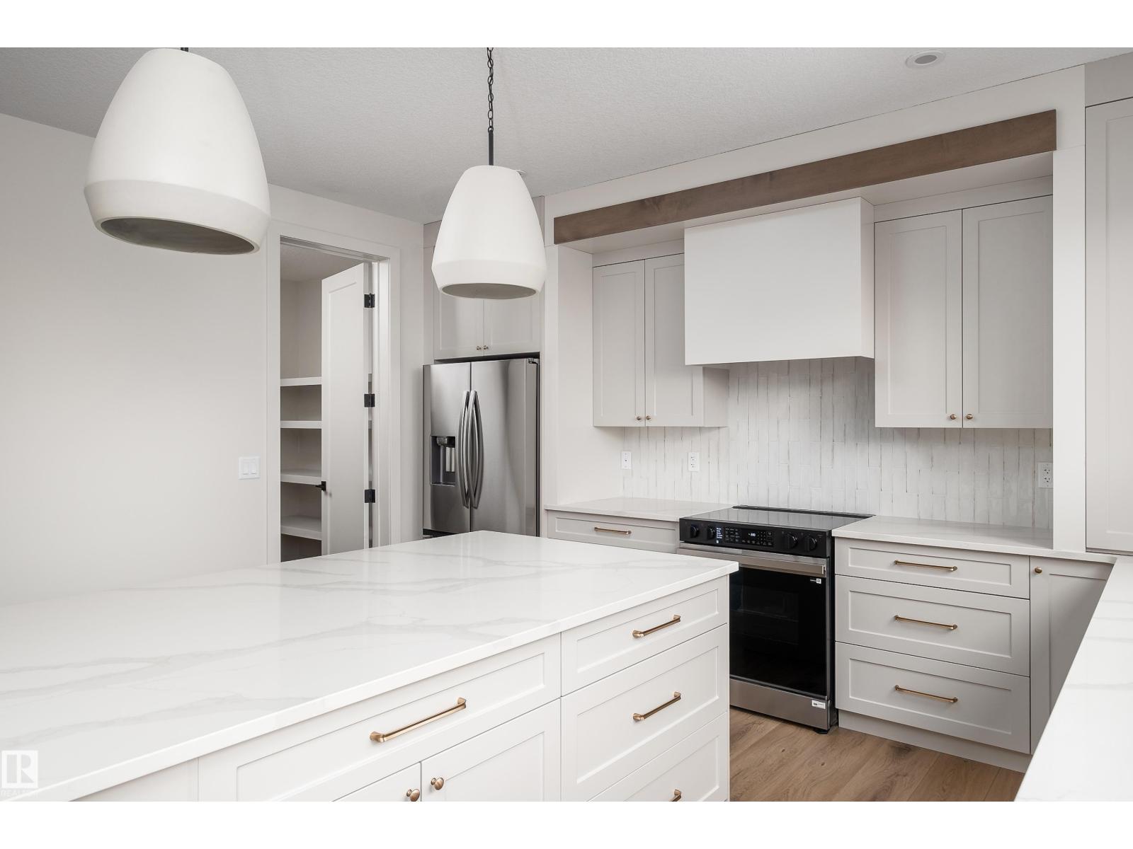 8 DARBY CR, Spruce Grove