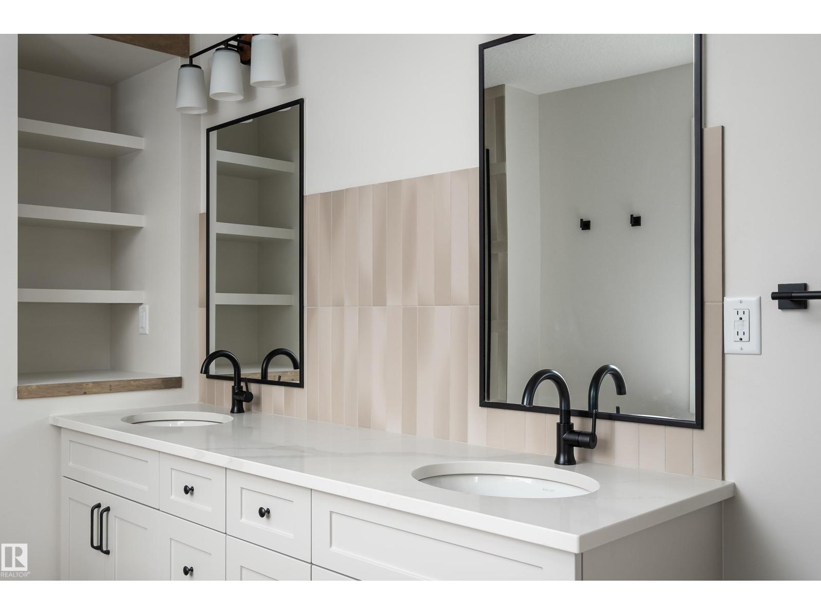 8 DARBY CR, Spruce Grove