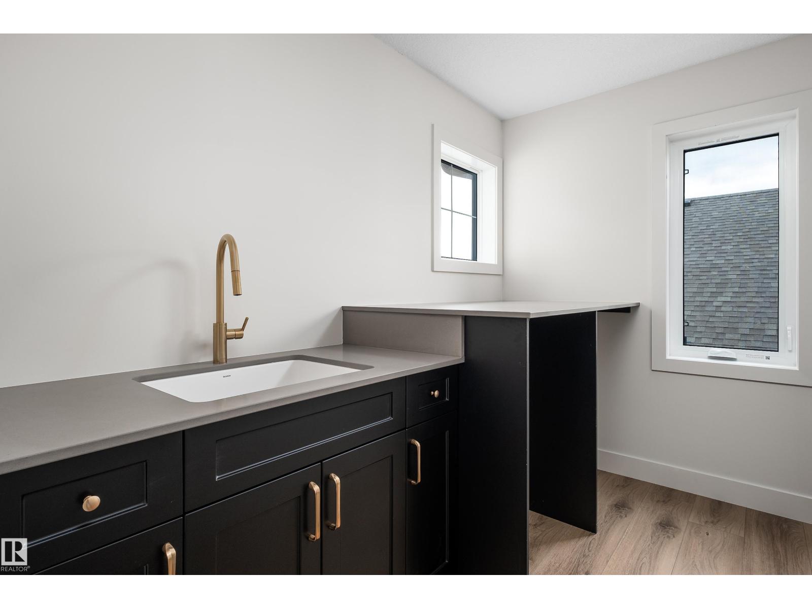 8 DARBY CR, Spruce Grove