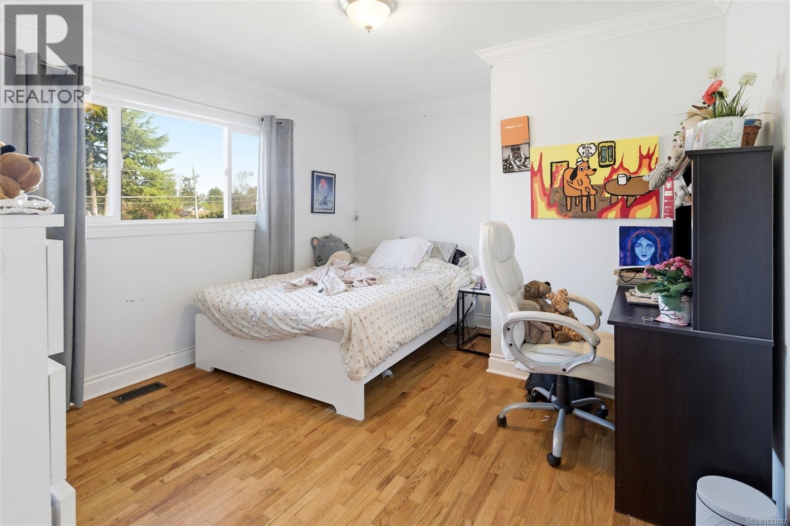  4104 Longview Drive, Saanich