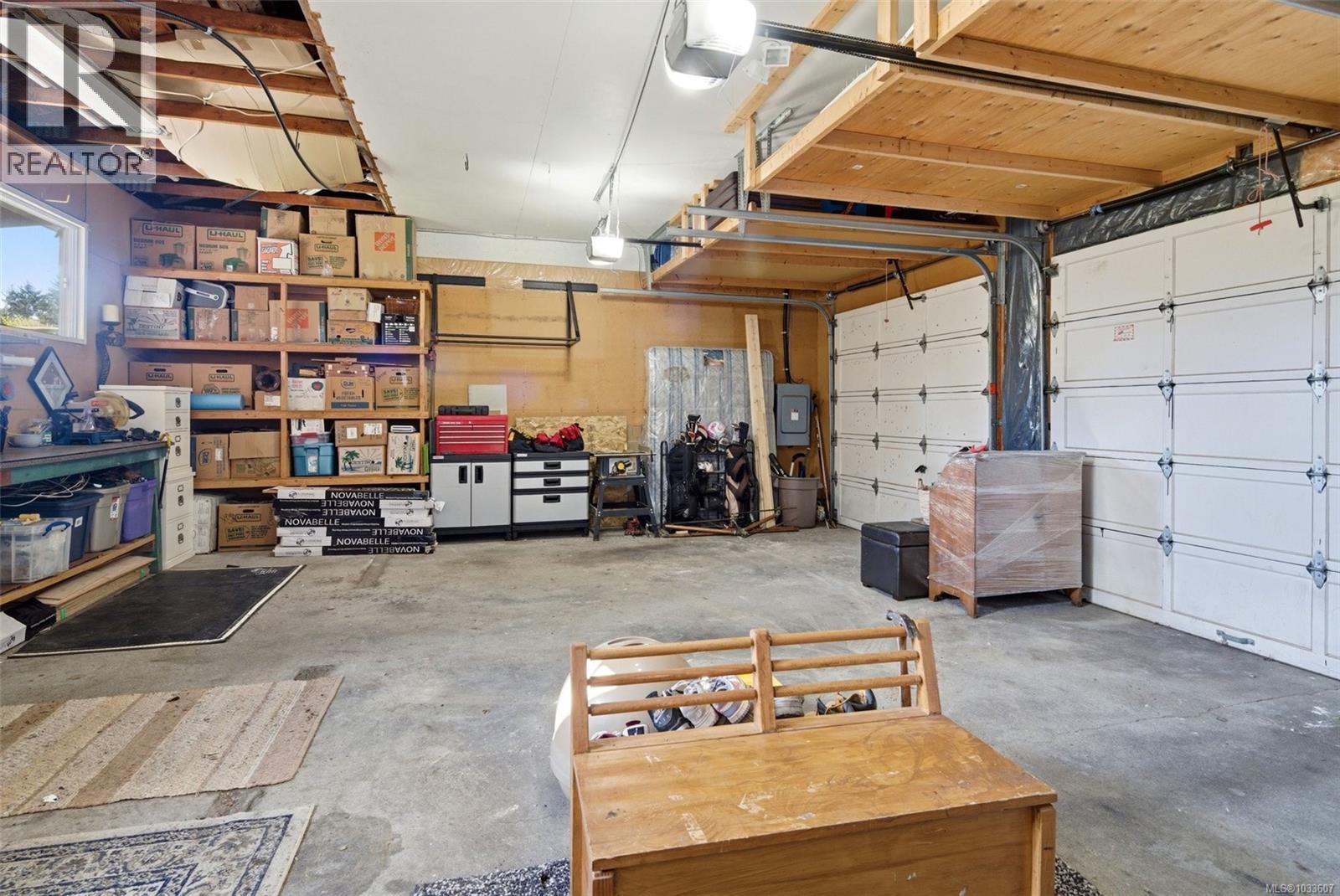  4104 Longview Drive, Saanich