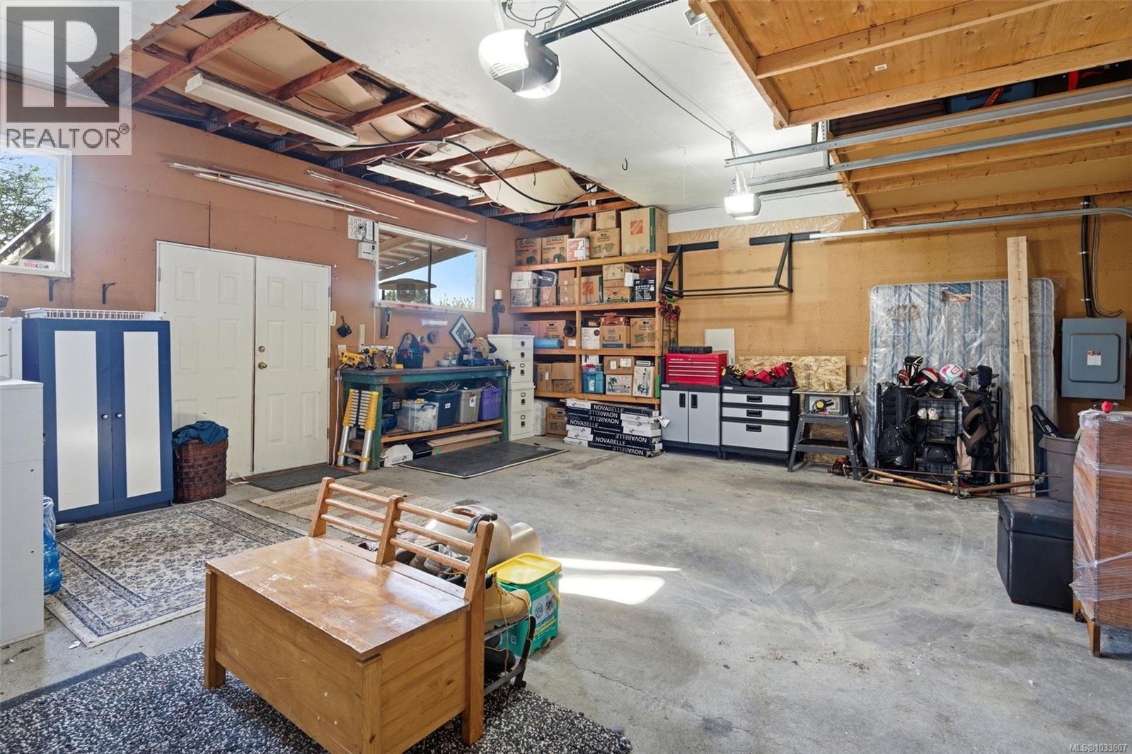  4104 Longview Drive, Saanich